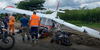 Un motociclist a murit, în Columbia, după ce un avion ușor s-a prăbușit peste el. Pilotul a scăpat teafăr