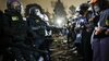 Activiștii pro-Gaza de la UCLA au cerut întăriri și scuturi pentru a face față poliției | Anterior, oamenii legii (...)