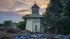 Biserica părăsită şi îngropată în gunoaie de lângă Bucureşti: Când nu mai e de nicio trebuință lumească, Dumnezeu (...)