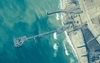 VIDEO S-a pus în funcțiune debarcaderul construit de americani pe coasta Fâşiei Gaza: Primele ajutoare umanitare (...)