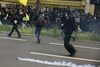 VIOLENȚE în Franța, la manifestațiile de 1 Mai /Agenți ai forțelor de ordine au fost răniți, zeci de manifestanți (...)