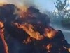 Flăcări uriașe au izbucnit într-o gospodărie dintr-un sat din Botoșani după ce proprietarul a tăiat tablă cu flexul