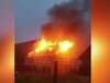 Casă distrusă de un incendiu în Straja, Suceava. De ce misiunea pompierilor a fost dificilă