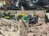 Un bărbat a fost salvat la cinci zile după prăbuşirea unei clădiri în Africa de Sud. Bilanţul tragediei a ajuns la (...)