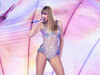 FOTO. Fanii lui Taylor Swift, șocați de ceea ce s-a întâmplat în timpul unui concert al artistei din Paris: ”De ce (...)
