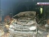 Două garaje din Fălticeni au fost făcute scrum de un incendiu provocat de jarul unui grătar aprins în apropiere