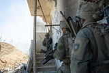 Israelul îşi intensifică atacurile de la Rafah, înainte de a anunţata invazia: cel puțin șase morți
