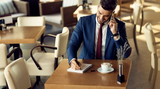 8 reguli de etichetă de care să ții cont în cadrul unei întâlniri de afaceri