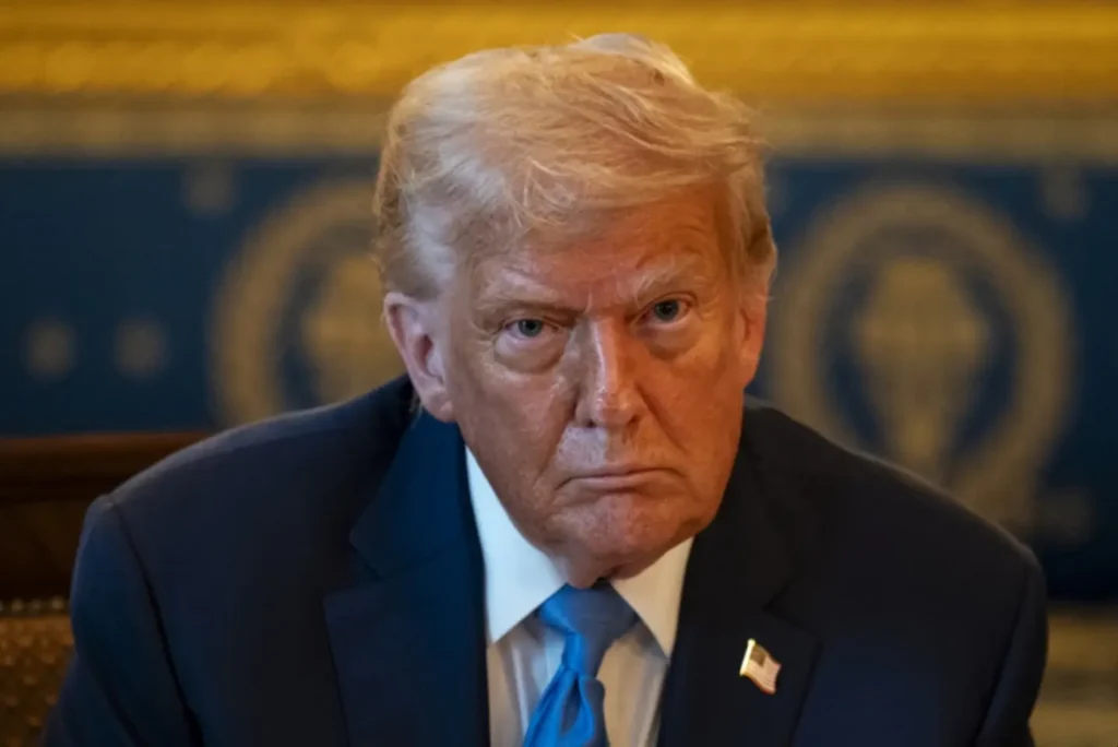Trump spune că va relua livrările de arme către Ucraina