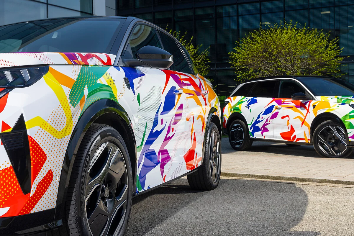 Revoluție în industria auto: a fost testat primul vehicul electric fără încărcător și INVERTOR
