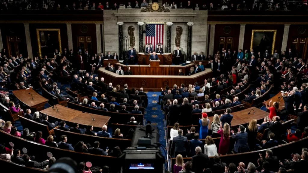 Hakeem Jeffries anunță că democrații din Camera Reprezentanților se vor opune legii adoptate de Senat pentru (…)