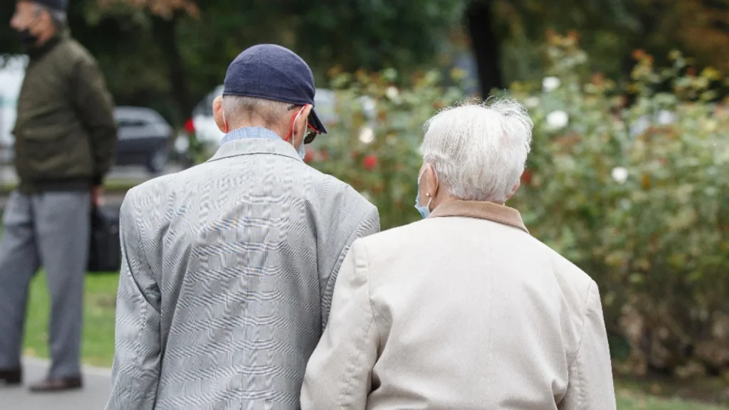 Există o țară în care numărul personelor cu vârsta de 100 de ani a ajuns la 100.000.