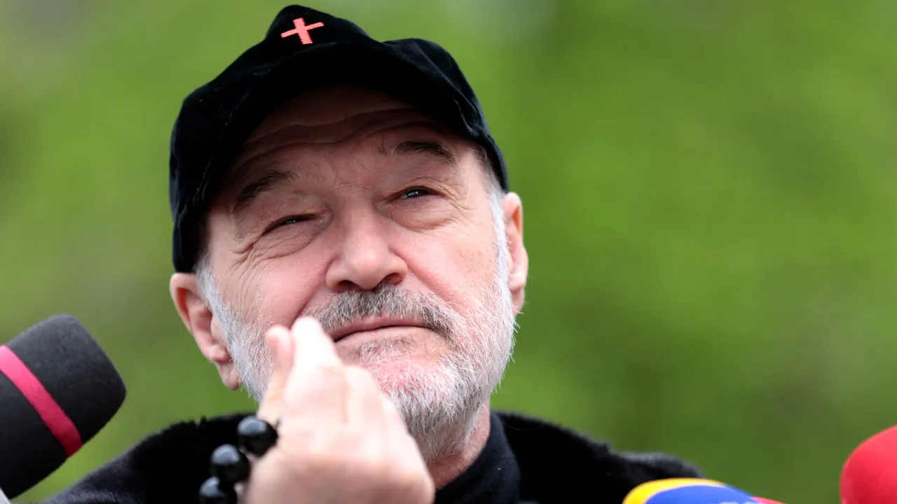 S-a hotărât: Gigi Becali a anunțat pe cine bagă în atac, după accidentările lui Denis Alibec și Daniel Bîrligea! Nu (…)
