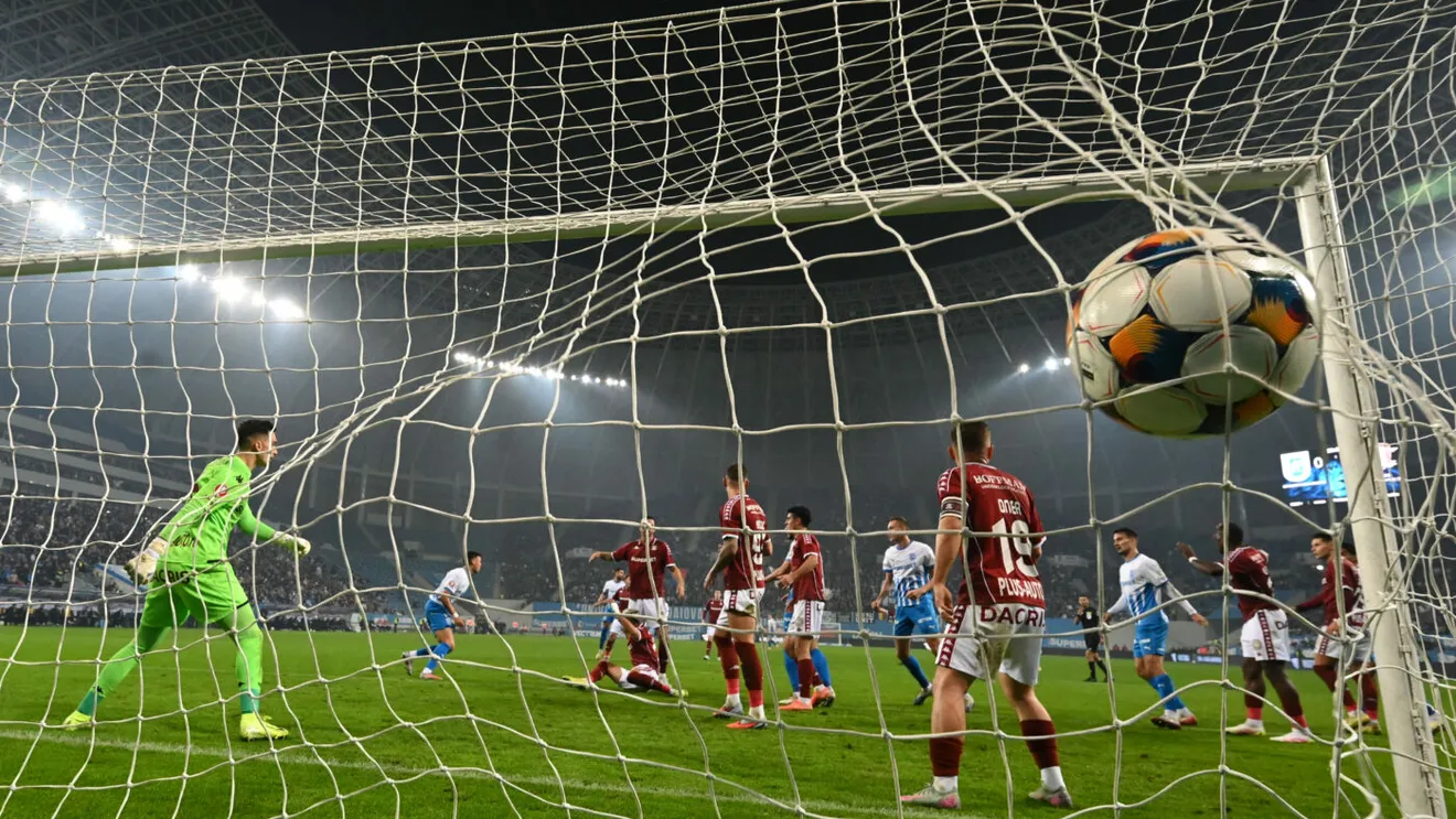 Nebunie în Bănie: Universitatea Craiova a subordonat Rapidul în prima repriză, însă a smuls egalul în prelungirile (…)