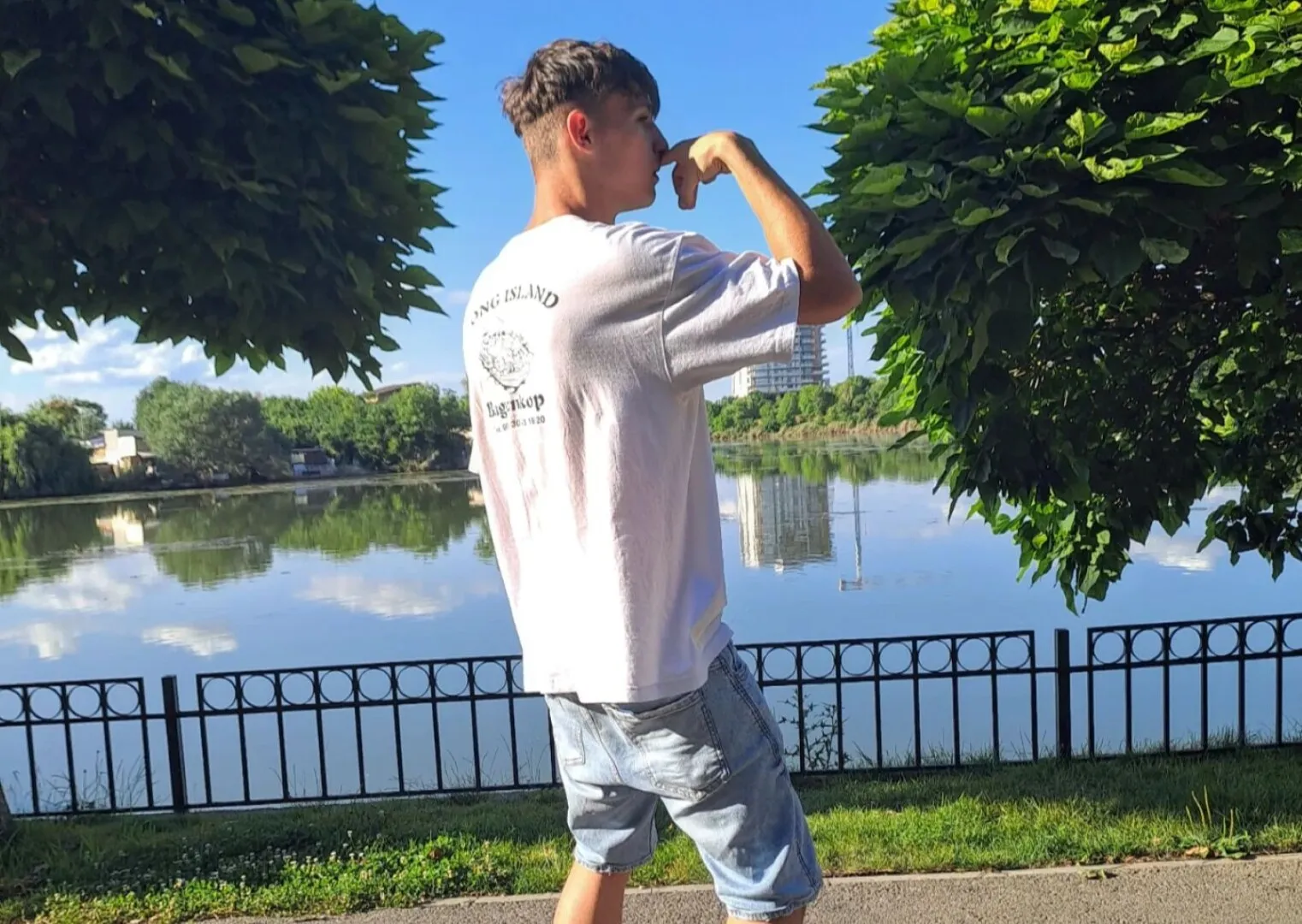 Ies la iveală detalii șocante despre tânărul care a injunghiat un bărbat de zeci de ori în București. Ce spun (…)