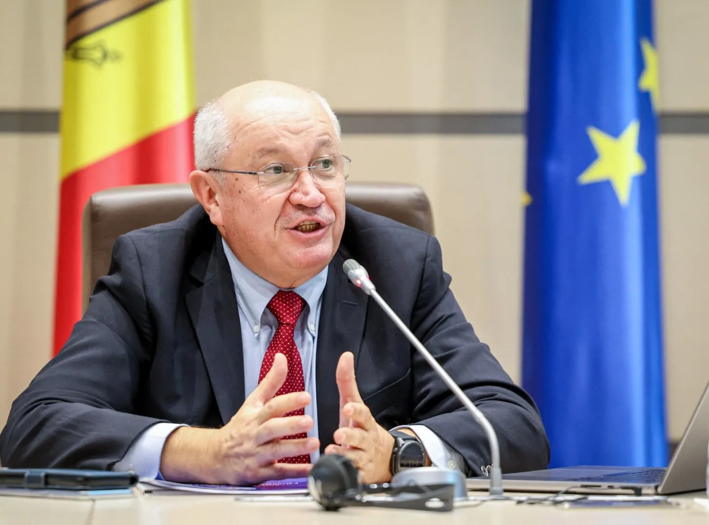 Guvernul Republicii Moldova, condus de prim-ministrul Alexandru Munteanu, și-a luat oficial mandatul în fața (…)