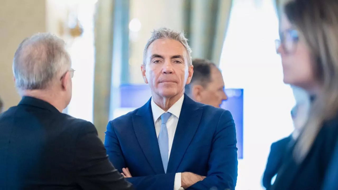 Consilierul prezidențial Dragoș Anastasiu: Măririle de taxe, inevitabile. Creșterea TVA e ultima soluție
