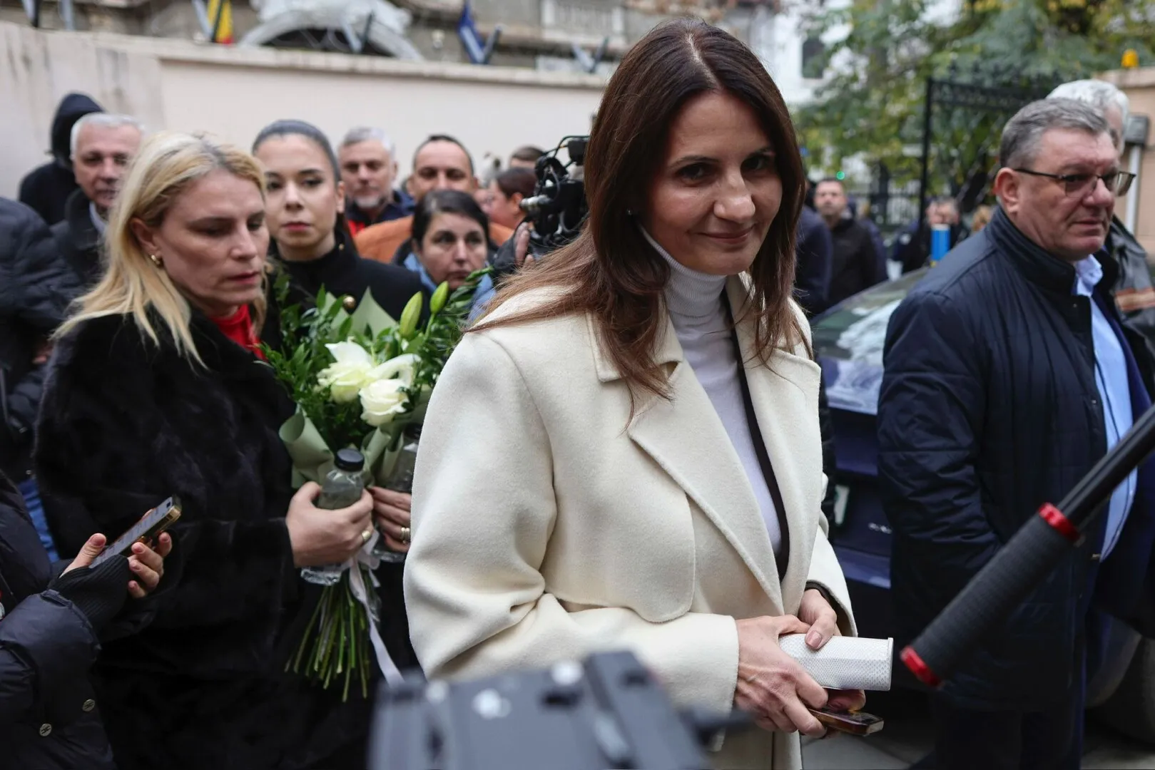 Anca Alexandrescu susține că a fost invitată 'la discuții', la Ambasada SUA din București