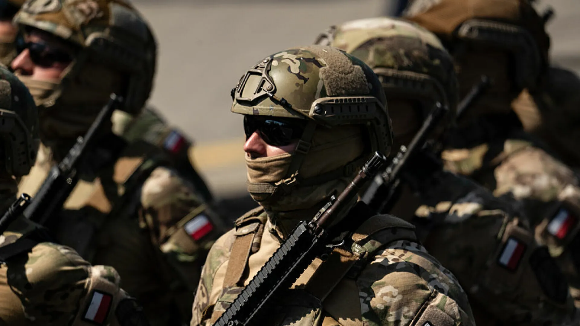 Apărată de NATO, dar vulnerabilă în fața Rusiei: De ce Polonia nu are capacitatea necesară de a face față unui (…)