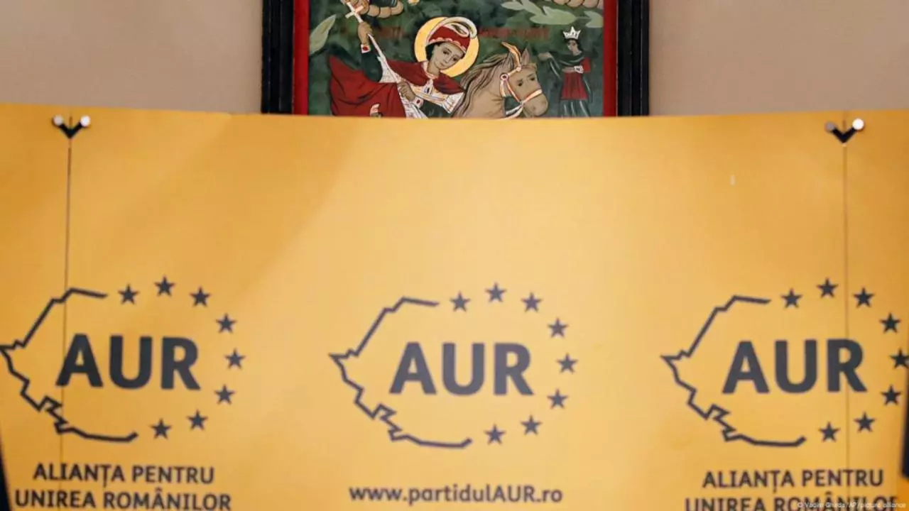 AUR cere demisia judecătorilor care au anulat alegerile: ”CCR acționează după propria voință, nu după Constituție”