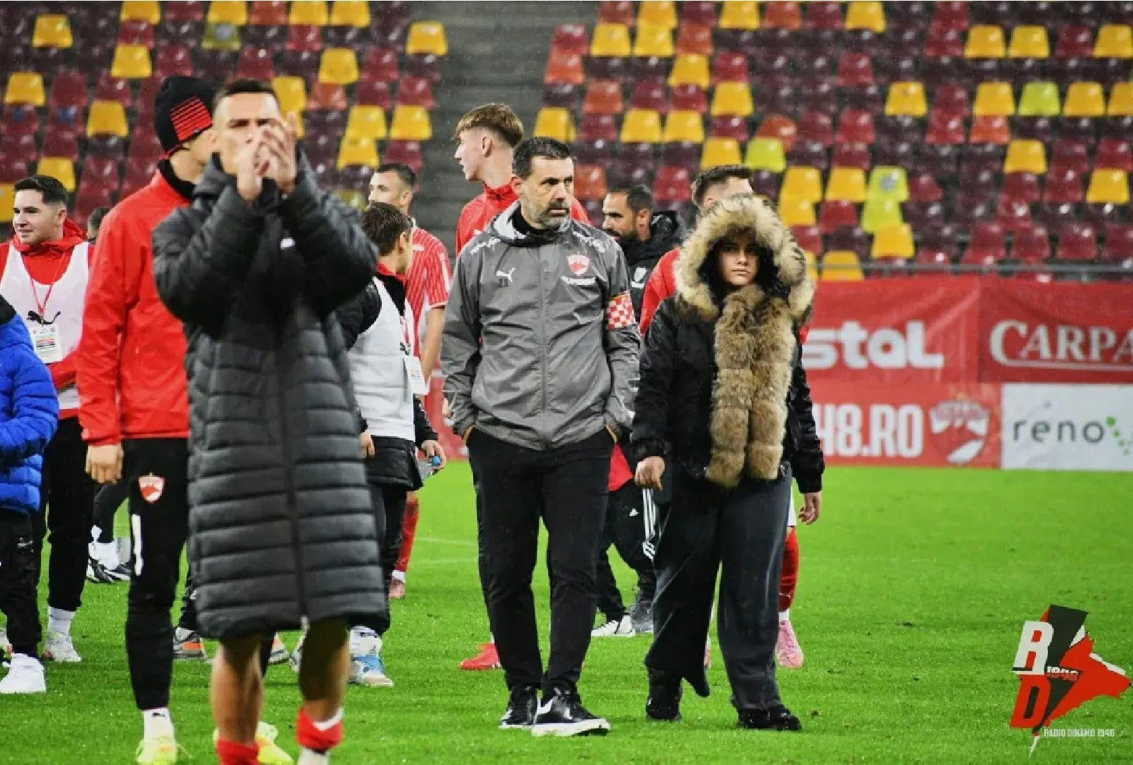 Cine este fetița devenită virală după meciul lui Dinamo. Micuța l-a luat la întrebări pe Zeljko Kopic