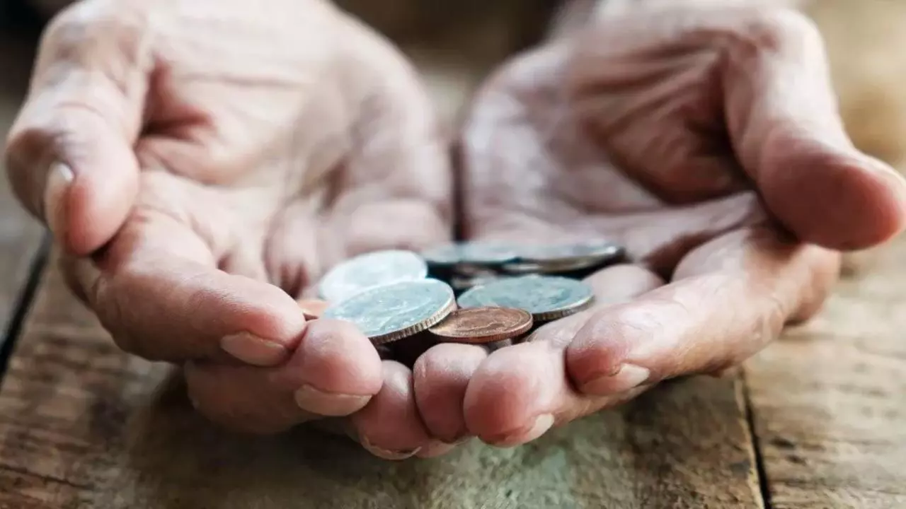 Eurostat: România este în continuare țara cu cea mai mare inflație din UE, în condițiile în care serviciile s-au (…)