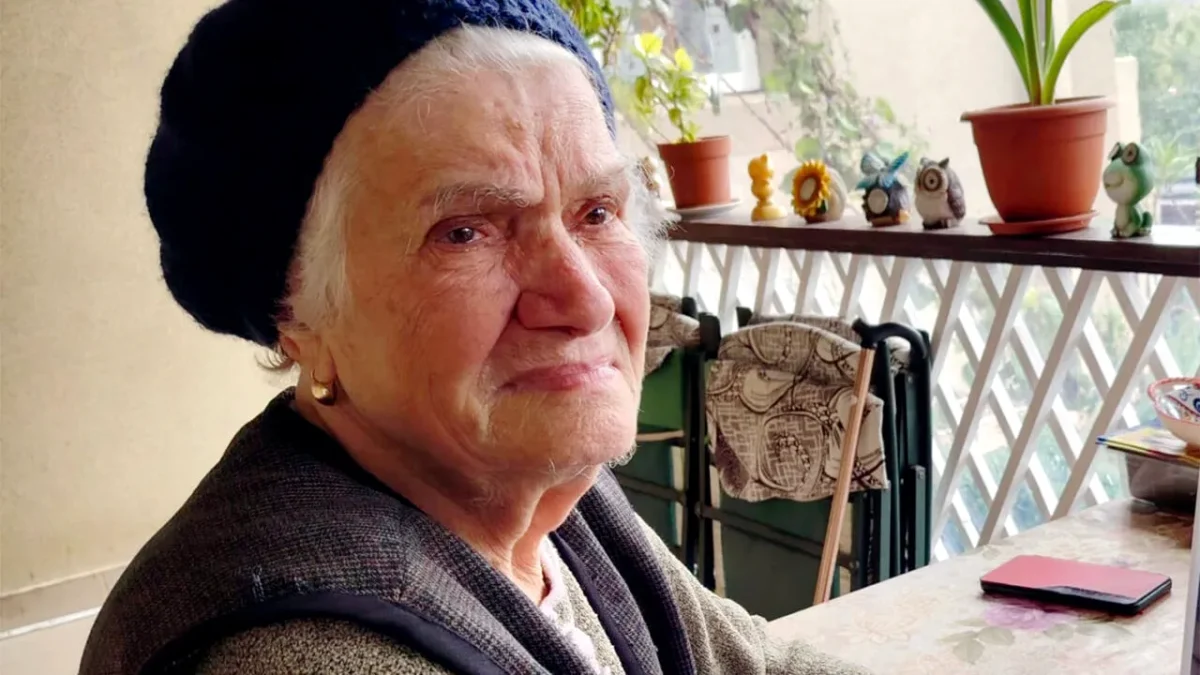 ” Bolojan mi-a luat 82 de lei!”. Ce pensie primește Maria, o pensionară de 92 de ani din Bârlad, după o viață (…)