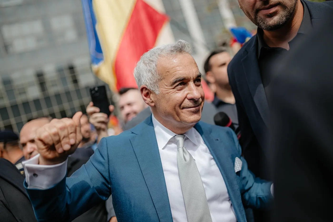 SONDAJ CURS Efectul 'cetățeanul turmentat', după ce Călin Georgescu a fost trimis în judecată