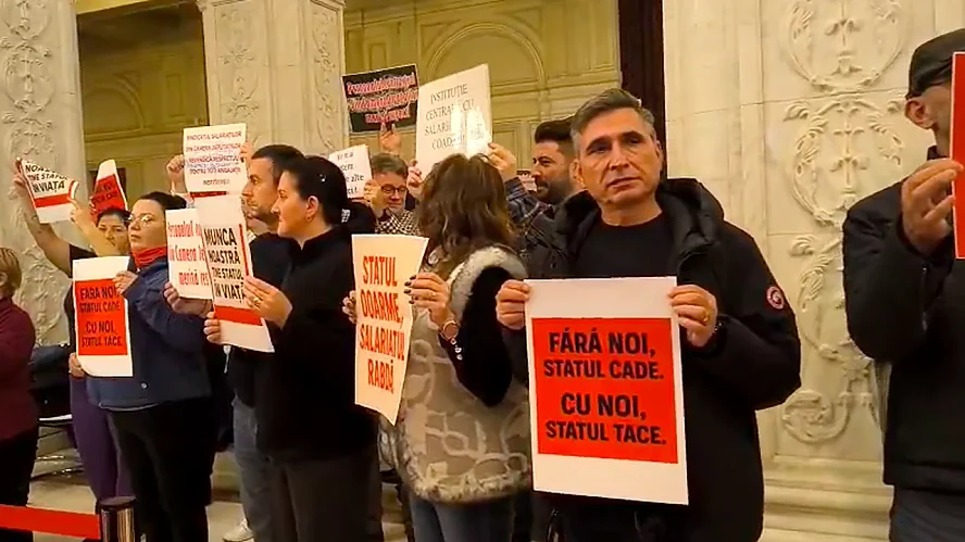 ”Cum ne-au luat ei, ia-le, Doamne, lor!” – Bolojan întâmpinat cu huiduieli la Parlament