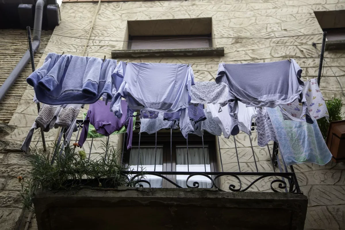 Cetățenii nu vor mai avea voie să spele și să facă curat în această zi! Regula se aplică tuturor!