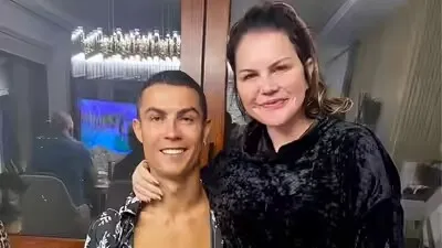 Sora lui Cristiano Ronaldo, Katia Aveiro, îl apără după vizita la Casa Albă