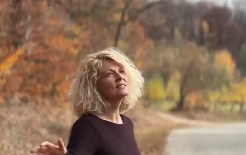 Dana Nălbaru a revenit în muzică! Lansează prima ei piesă, după despărțirea de Hi-Q: „Din dragoste pentru Dumnezeu”