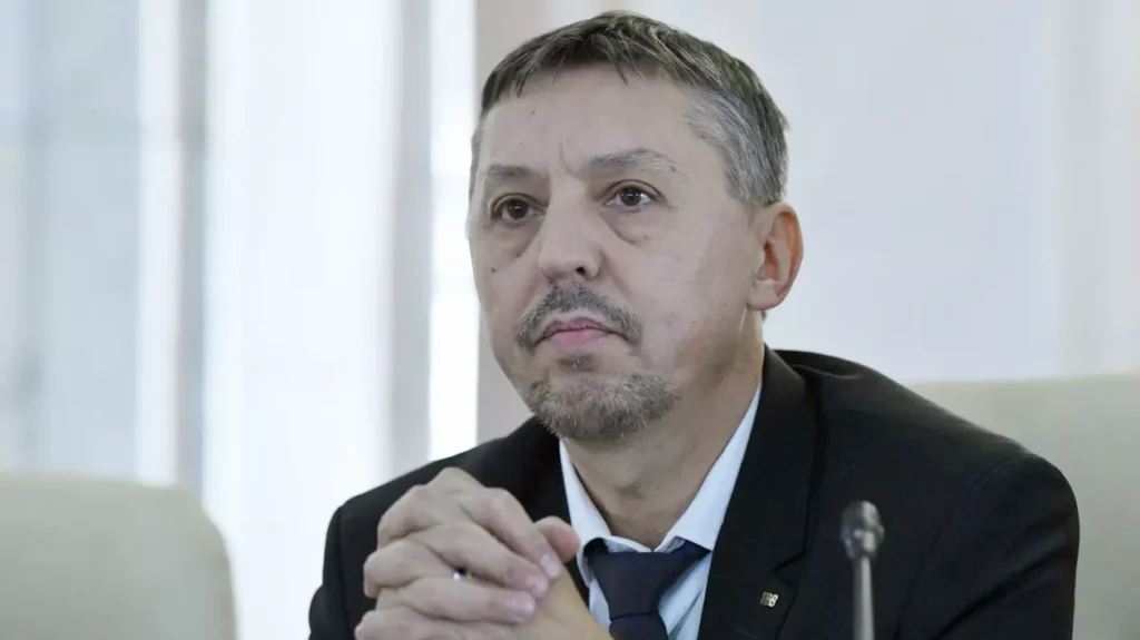 Daniel David: Măsurile de austeritate ne-au salvat salariile şi bursele