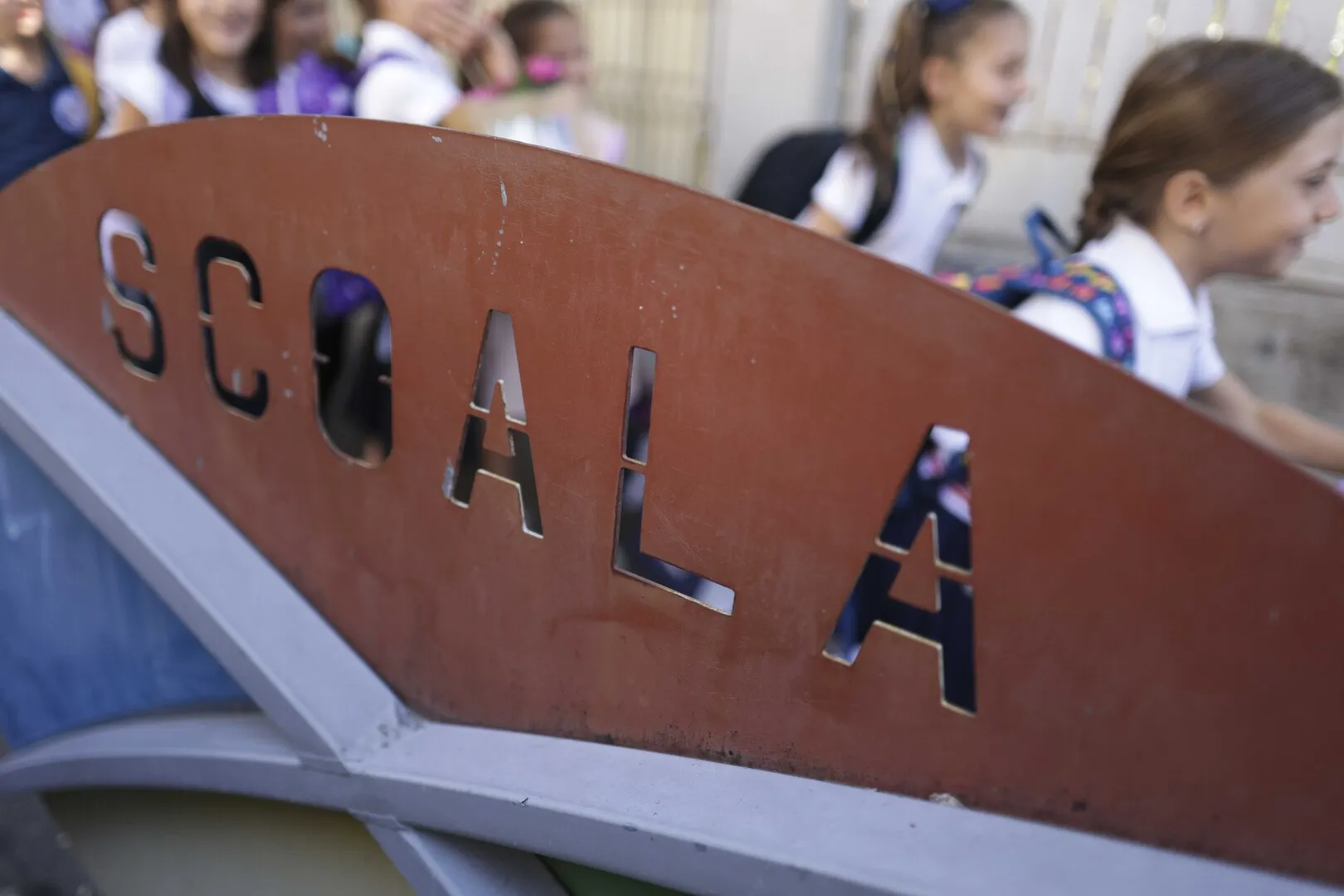 Ministerul Educației ascunde performanța elevilor. Concurența, sacrificată pentru protejarea „stimei de sine”