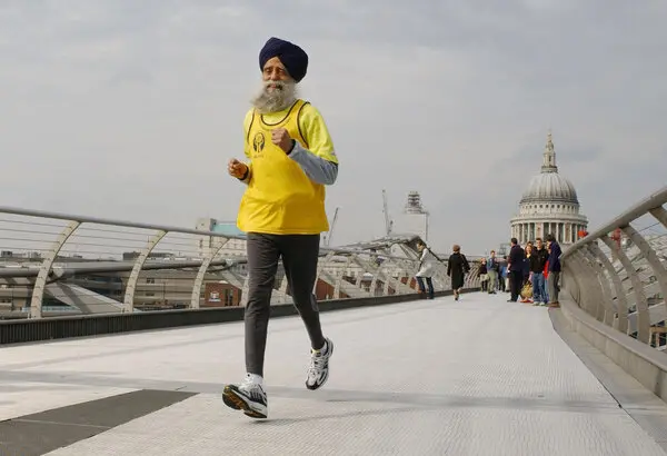 A murit cel mai bătrân maratonist din lume