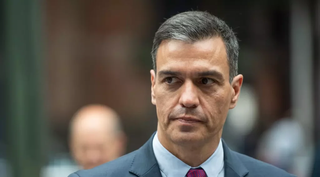 Premierul Spaniei nu a mai ajuns la reuniunea Coaliției Voluntarilor. Avionul cu care călătorea s-a defectat în zbor (…)