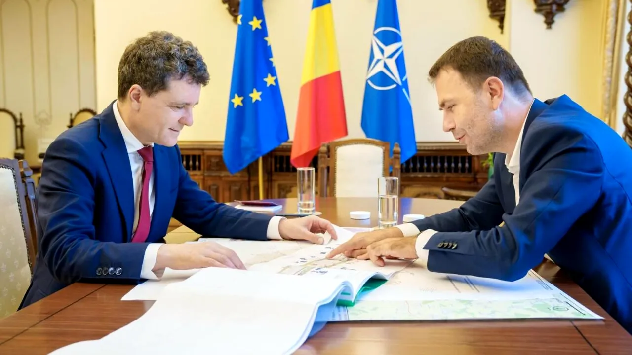 Gândul a întrebat: „Cum se poate ca un președinte apolitic să susțină un candidat politic la Primărie?” Nicușor Dan (…)