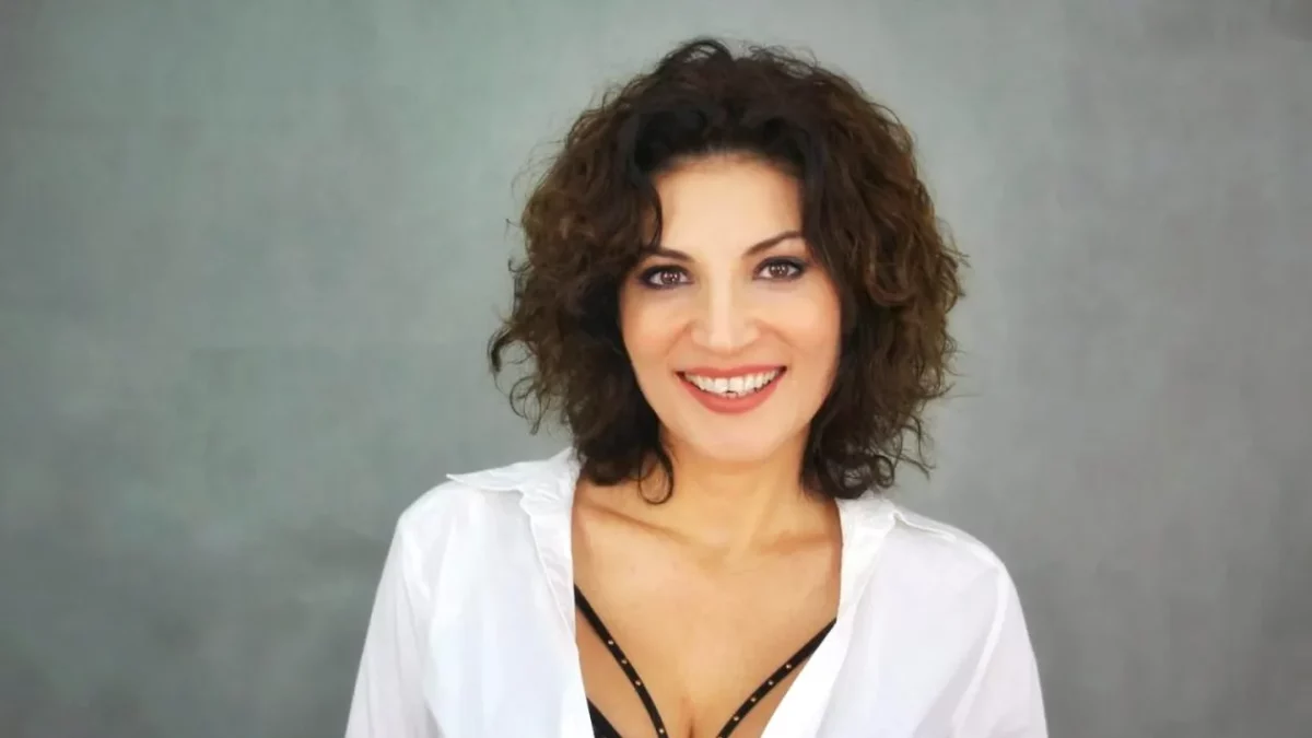Ioana Ginghină, umilită după ce s-a filmat dansând lasciv: ”Când o luați razna la 50 de ani…”