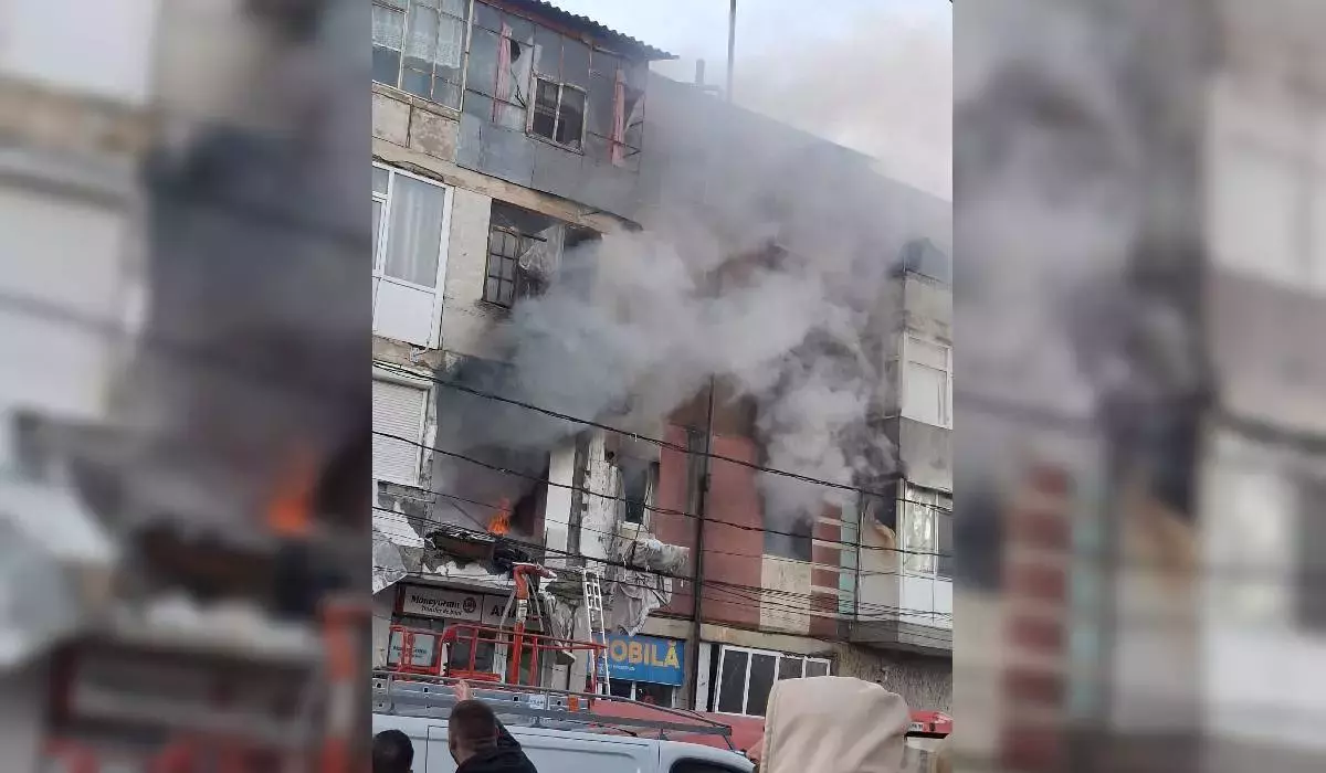 Autoritățile din Brăila, în alertă! A fost o explozie urmată de un incendiu într-un apartament