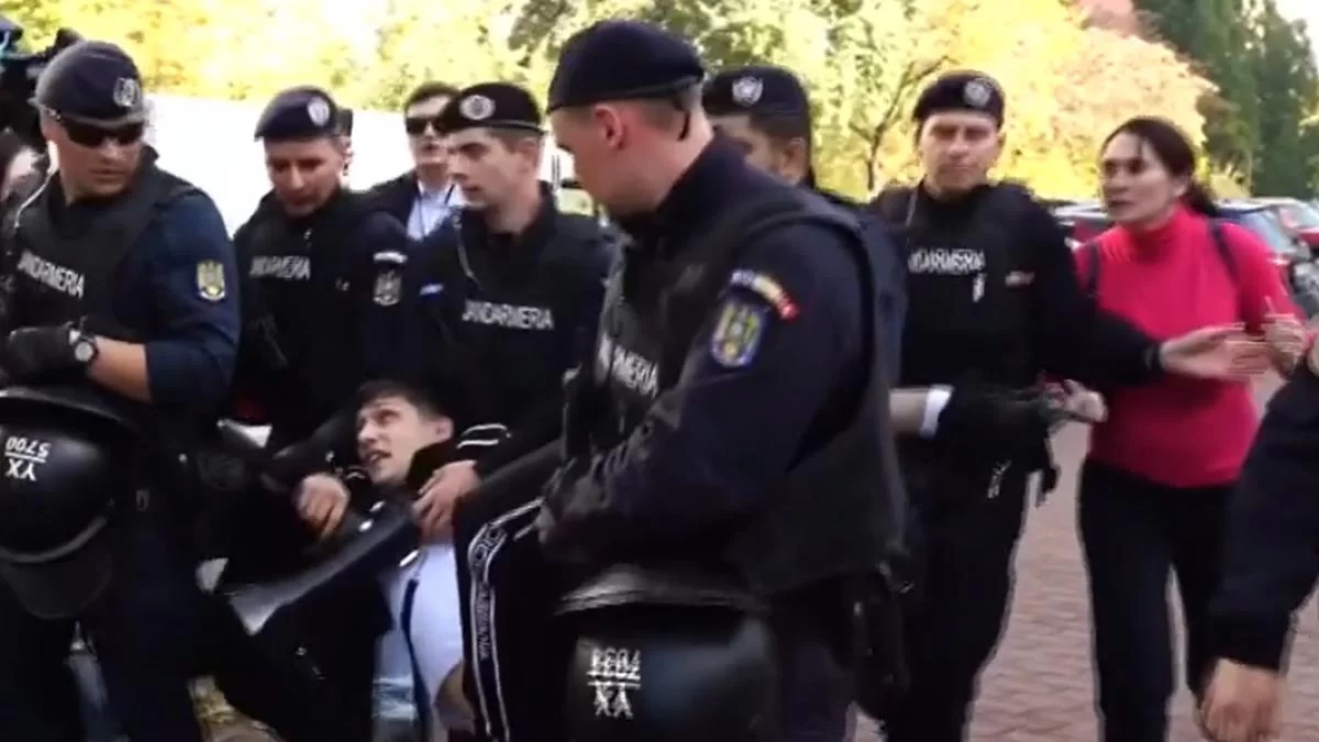 Șeful Jandarmeriei București a fost schimbat din funcție; noul comandant, Toma Marius Cezar, este dublu licențiat în (…)