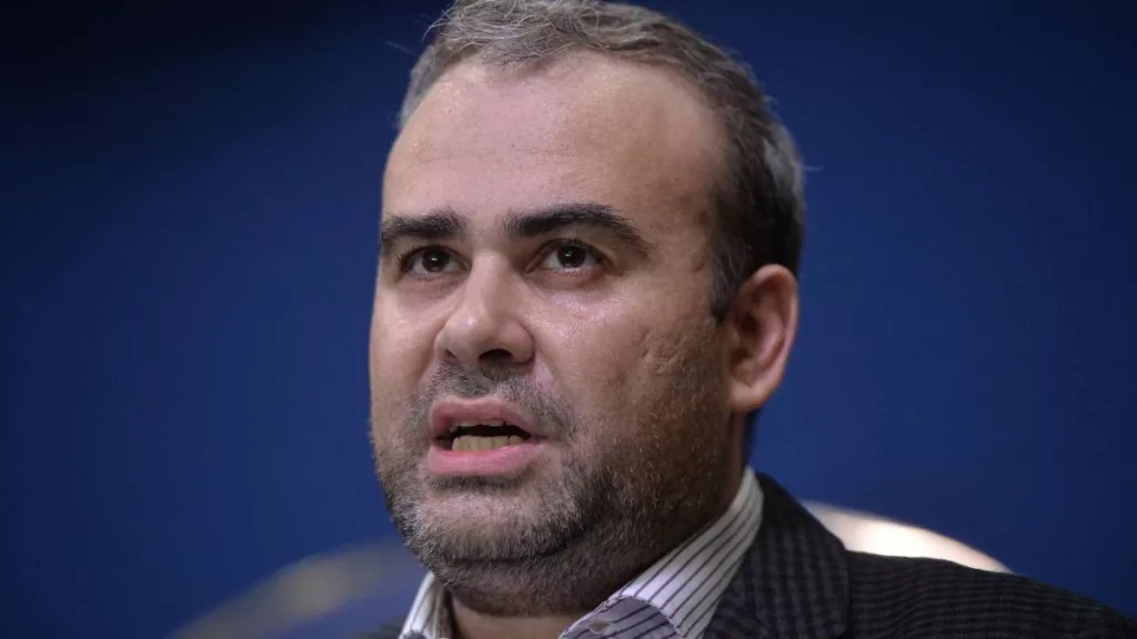 Darius Vâlcov scapă de un an de pușcărie prin încetarea procesului pentru trafic de influență