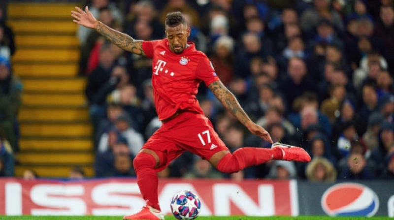 Jerome Boateng începe formarea ca antrenor la FC Barcelona