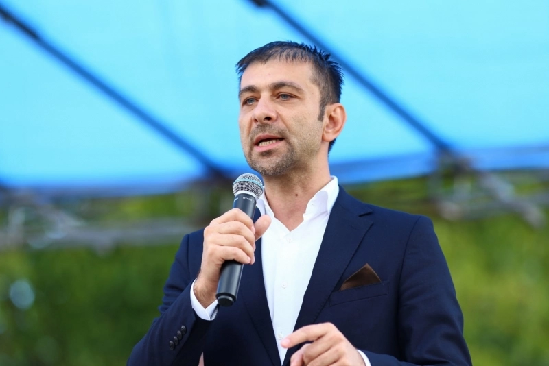 Administrație supradimensionată. Zetea: 1,3 milioane de angajați, doar 130.000 la nivel local. Reforma (…)