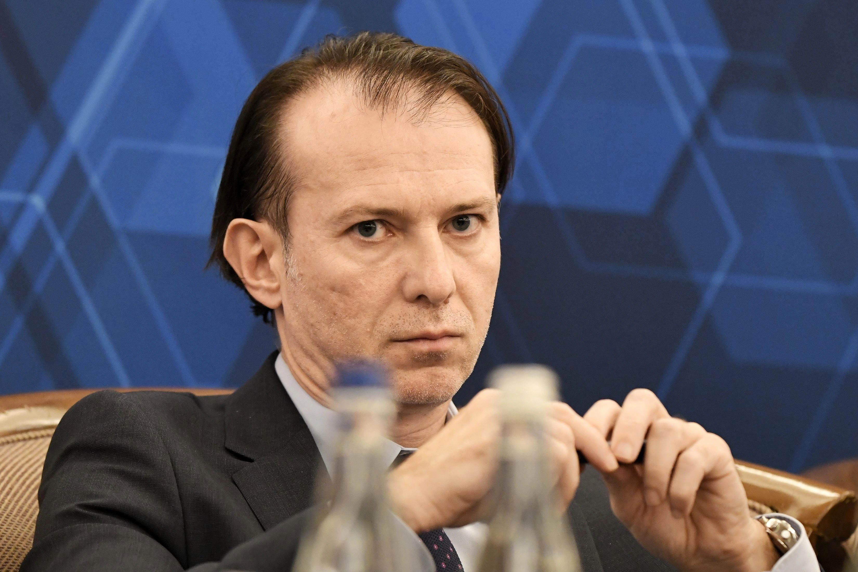 Proiectele PNRR, în pericol. Cîțu critică lipsa reformelor și creșterea costurilor de finanțare: 'Împrumuturi mai (…)