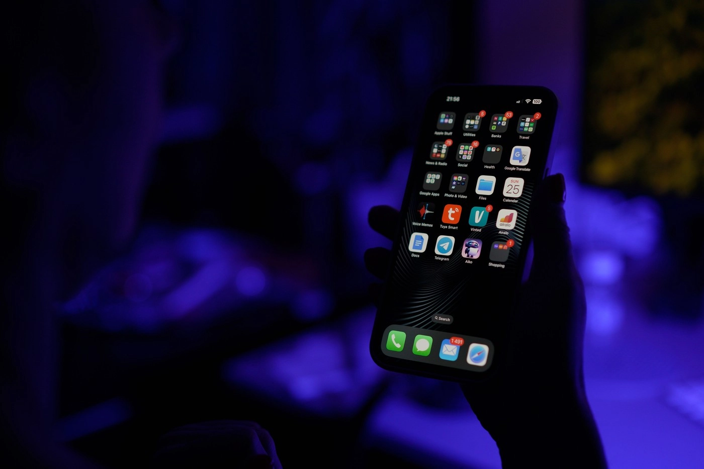 Avertisment pentru românii care folosesc Telegram: schema piramidală care îi păcălește pe mulți se extinde rapid