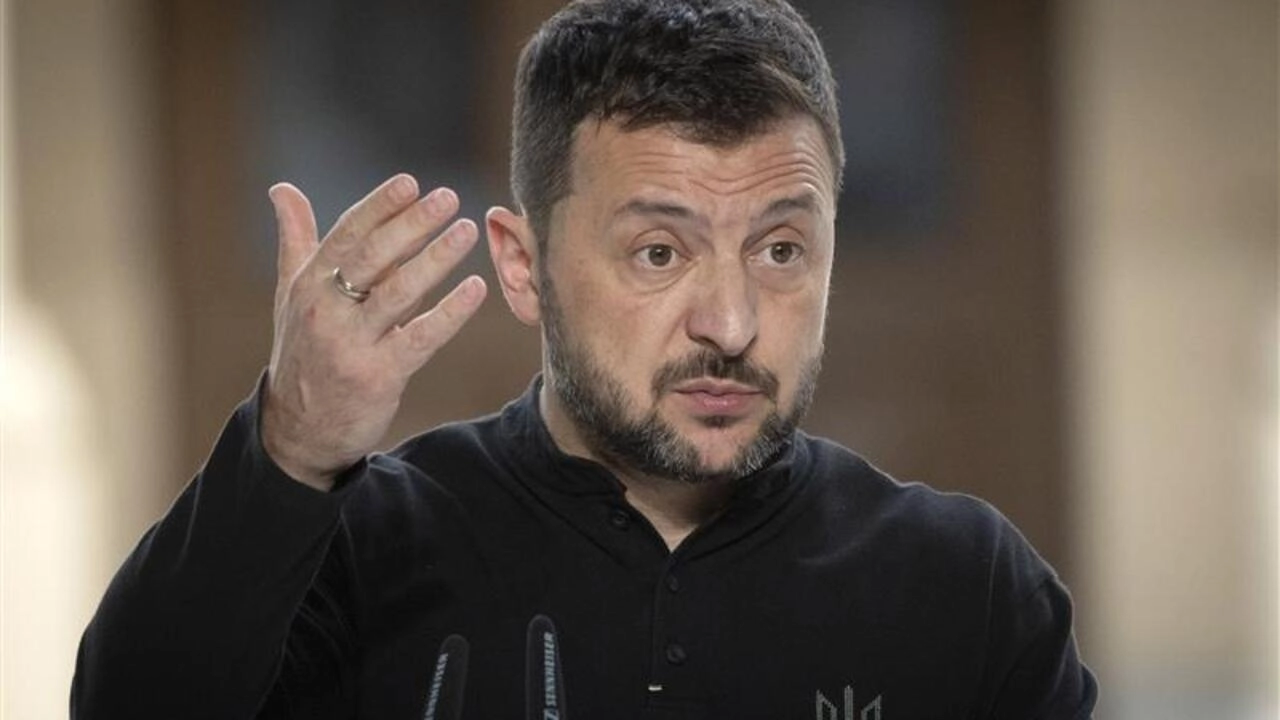 Zelenski, reacție la ancheta de amploare din Ucraina care îi vizează pe ministrul Justiției și pe fostul său (…)