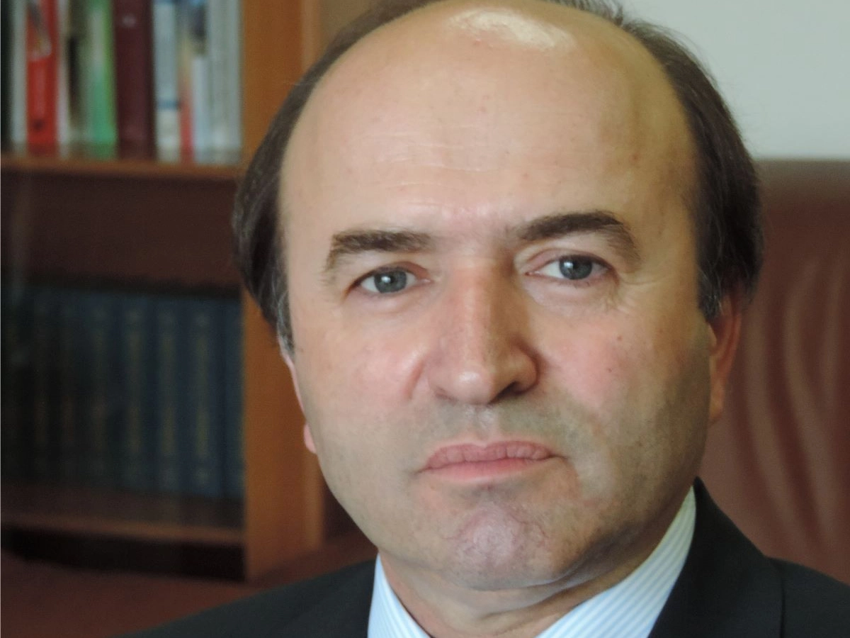 Blocaj total pe pensiile speciale - Tudorel Toader avertizează Guvernul: 'Nu poate ocoli avizul CSM / Doar CCR poate (…)