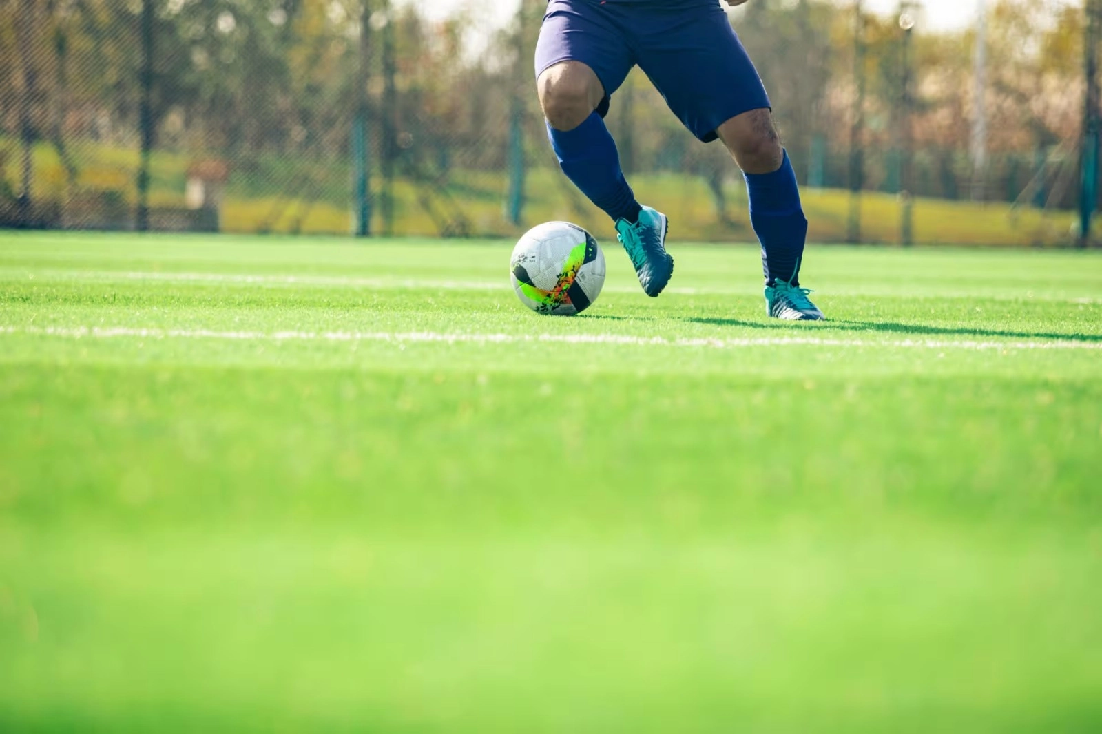 Atacantul Florian Thauvin, convocat în lotul Franţei în locul lui Randal Kolo Muani