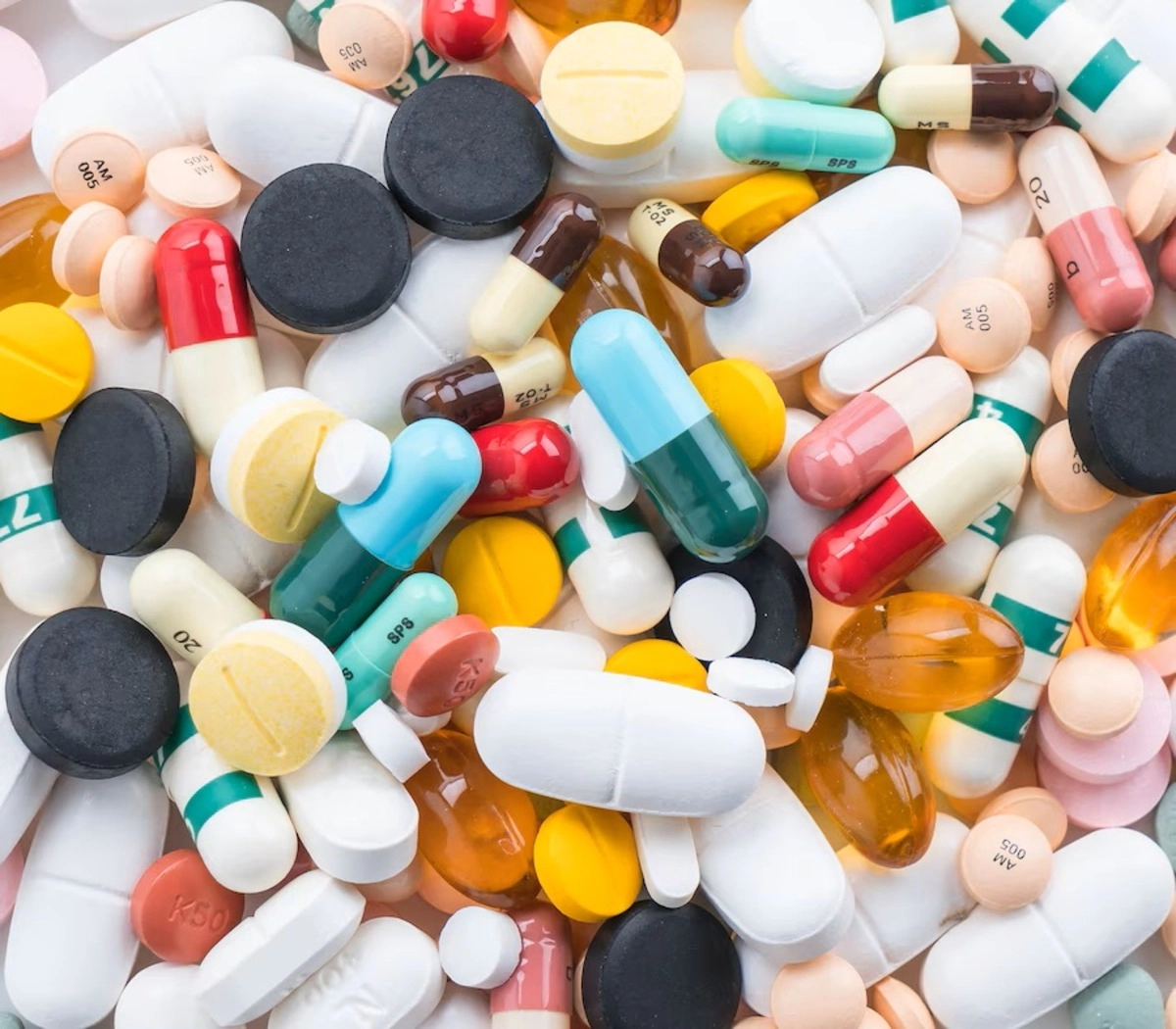 VIDEO După sectorul energetic, Rusia țintește sectorul farmaceutic din Kiev - Pagube de peste 100 de milioane de dolari