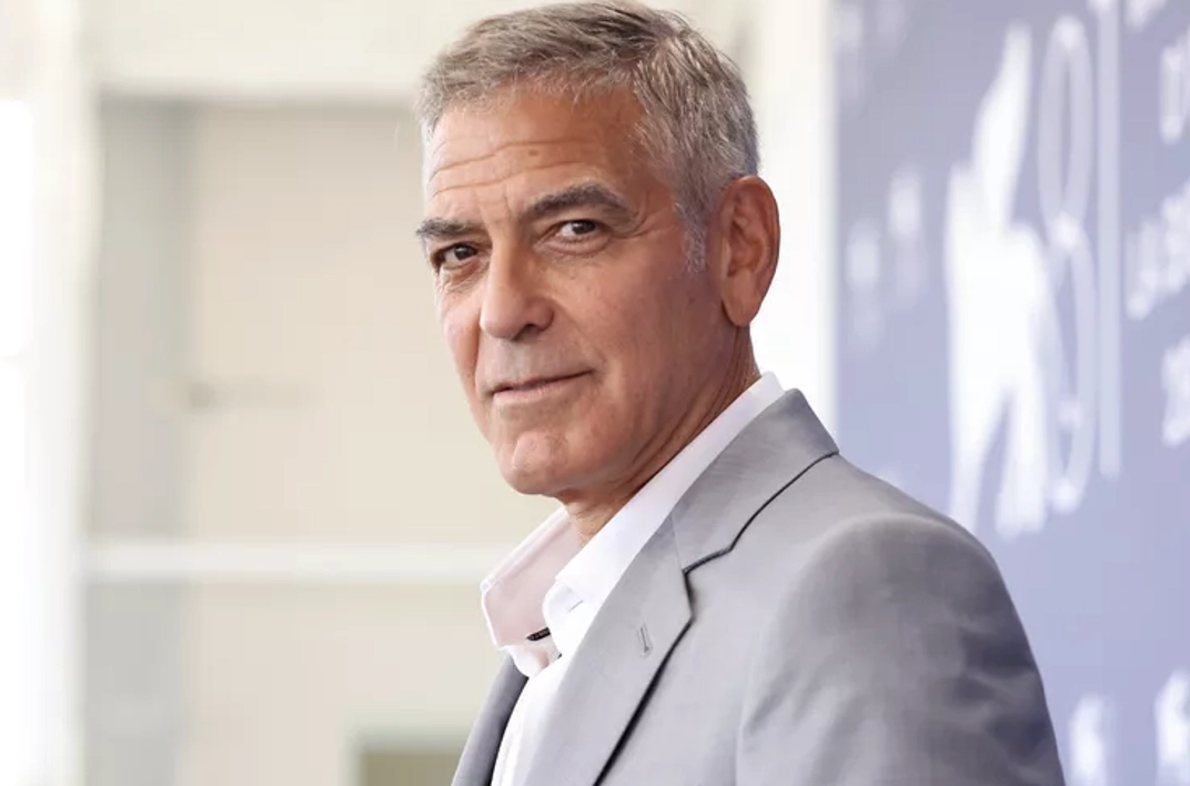 George Clooney și Annette Bening vor aduce pe marele ecran poveștile lui Amy Bloom